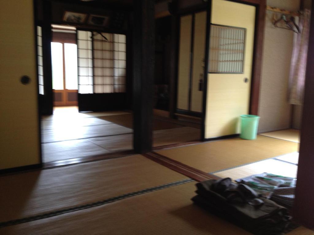 Choyomon Hotel Nanto Camera foto