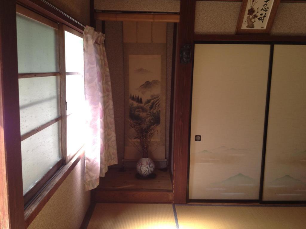 Choyomon Hotel Nanto Camera foto