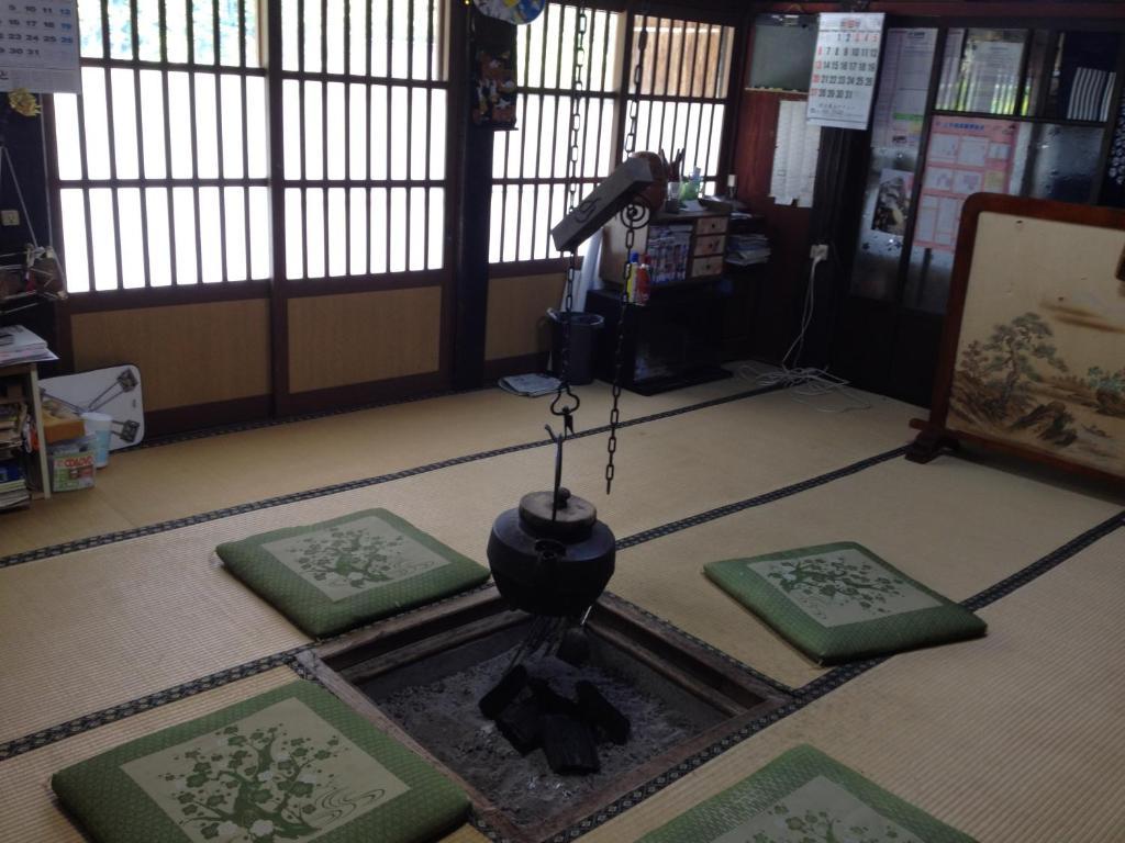 Choyomon Hotel Nanto Camera foto